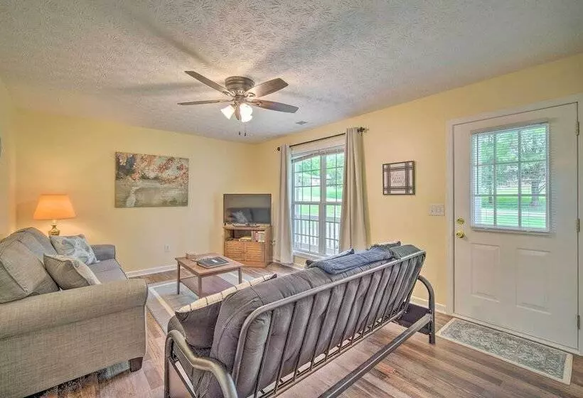 Cartersville Family Home W/ Spacious Backyard