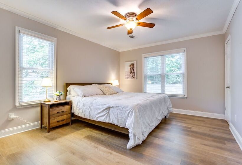 Charming Alpharetta Home W/ Spacious Yard!