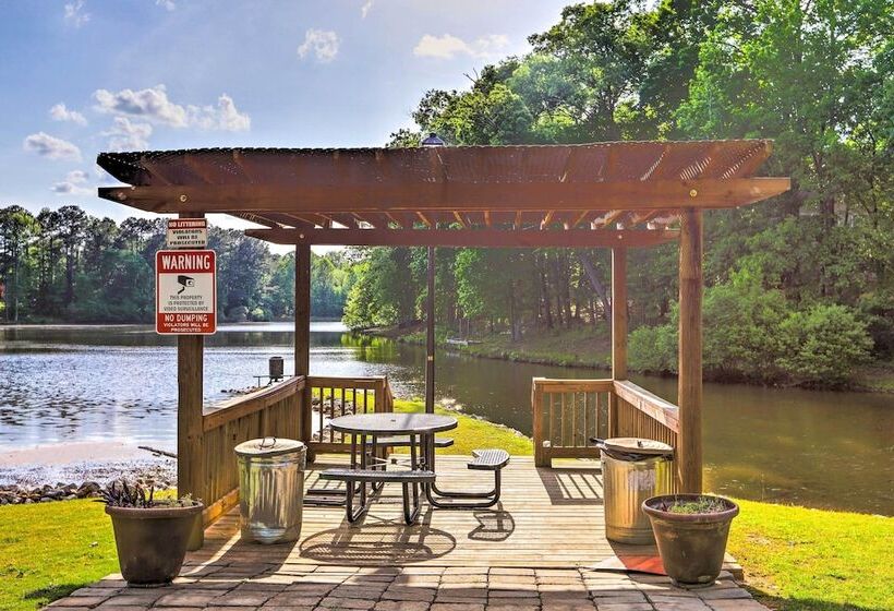 Charming Covington Home W/ Fire Pit + Game Room!