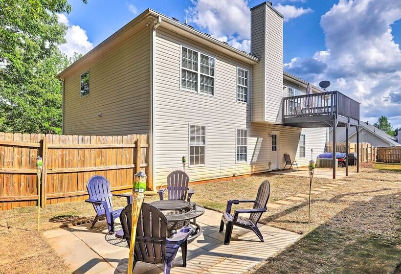 Charming Covington Home W/ Fire Pit + Game Room!
