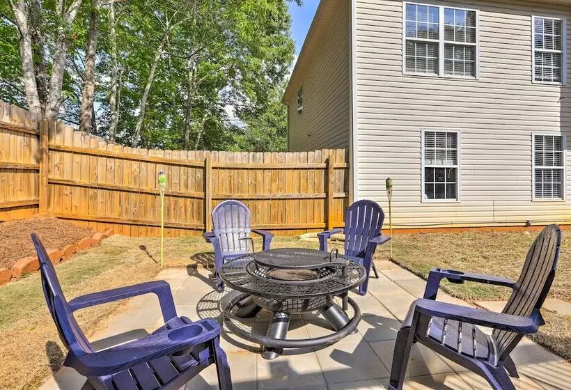 Charming Covington Home W/ Fire Pit + Game Room!