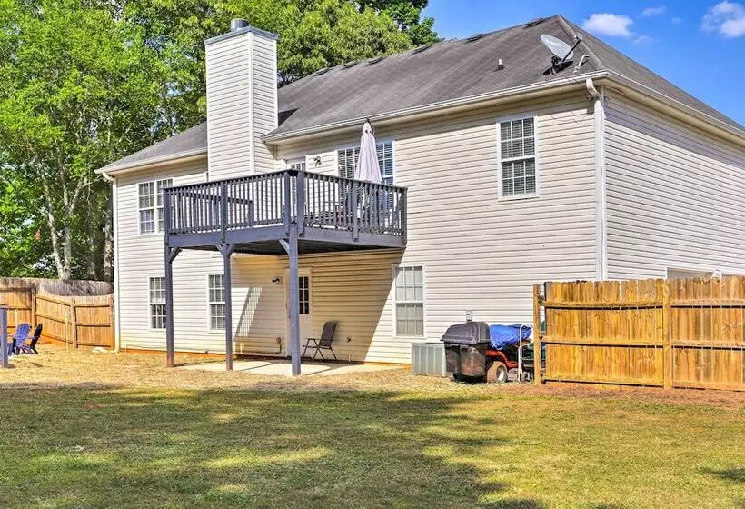 Charming Covington Home W/ Fire Pit + Game Room!