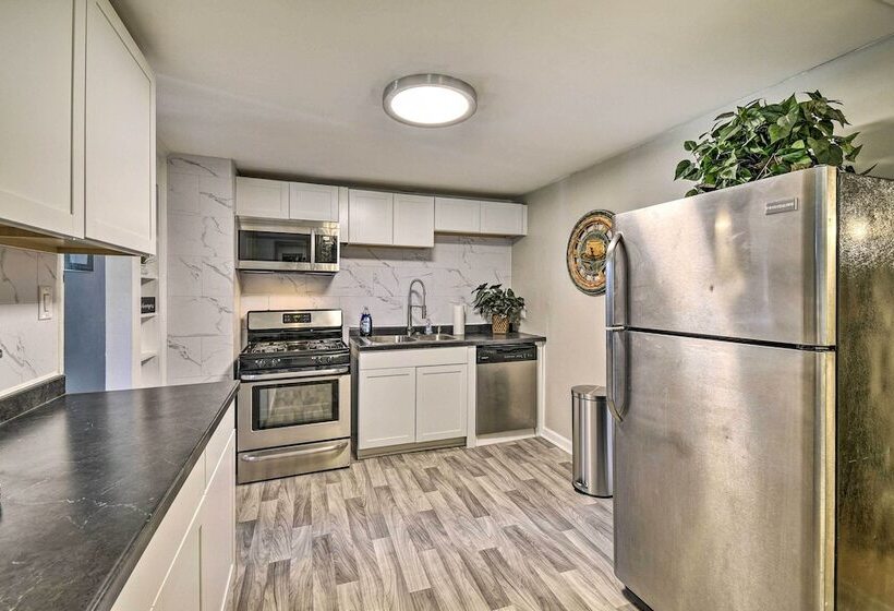 Charming Hampton Home < 2 Mi To Buckroe Beach