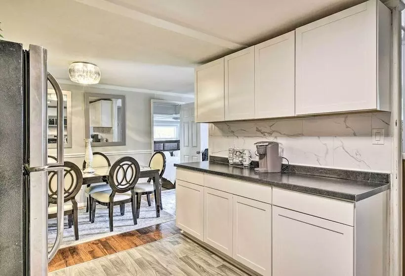 Charming Hampton Home < 2 Mi To Buckroe Beach