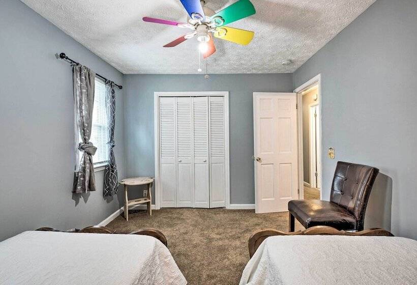 Charming Marietta Home ~ 7 Mi To Downtown!