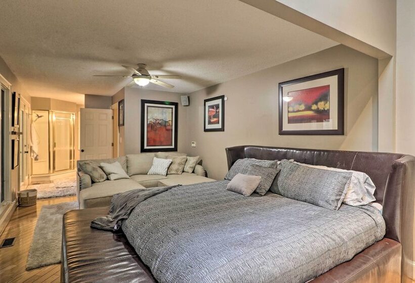 Cozy Conyers Cabin W/ Fireplace & Pool Table!