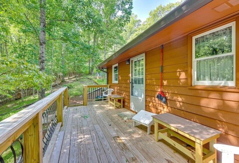 Cozy Hiawassee Cabin   4 Mi To Lake Chatuge!