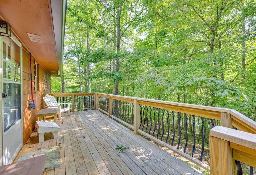 Cozy Hiawassee Cabin   4 Mi To Lake Chatuge!