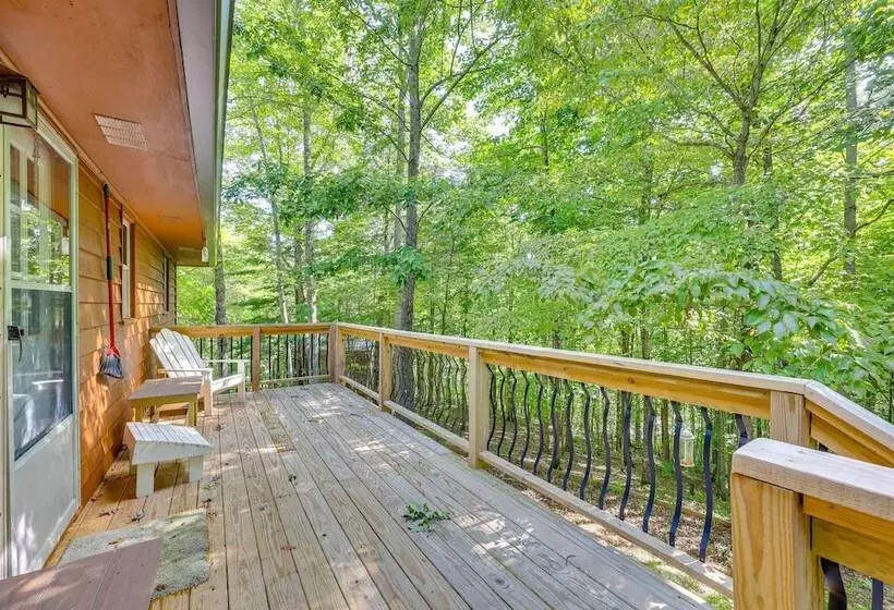 Cozy Hiawassee Cabin   4 Mi To Lake Chatuge!