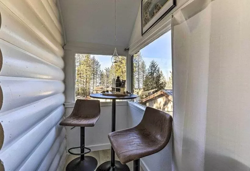 Cozy Zephyr Cove Cabin, Walk To Lake Tahoe!