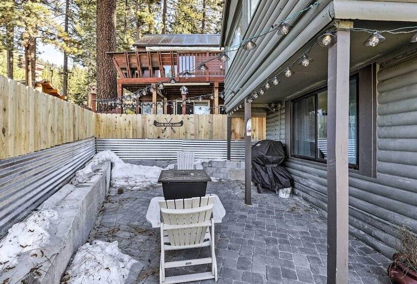 Cozy Zephyr Cove Cabin, Walk To Lake Tahoe!