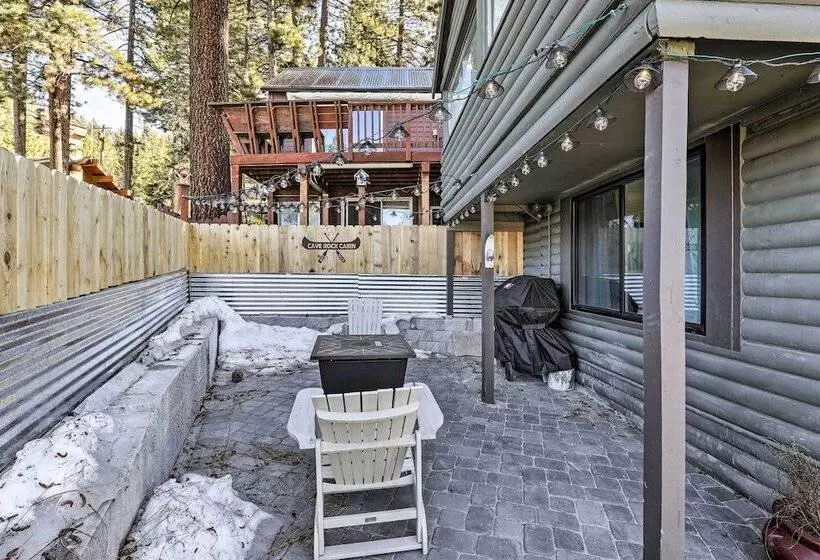 Cozy Zephyr Cove Cabin, Walk To Lake Tahoe!