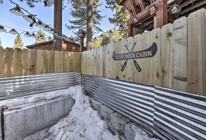 Cozy Zephyr Cove Cabin, Walk To Lake Tahoe!