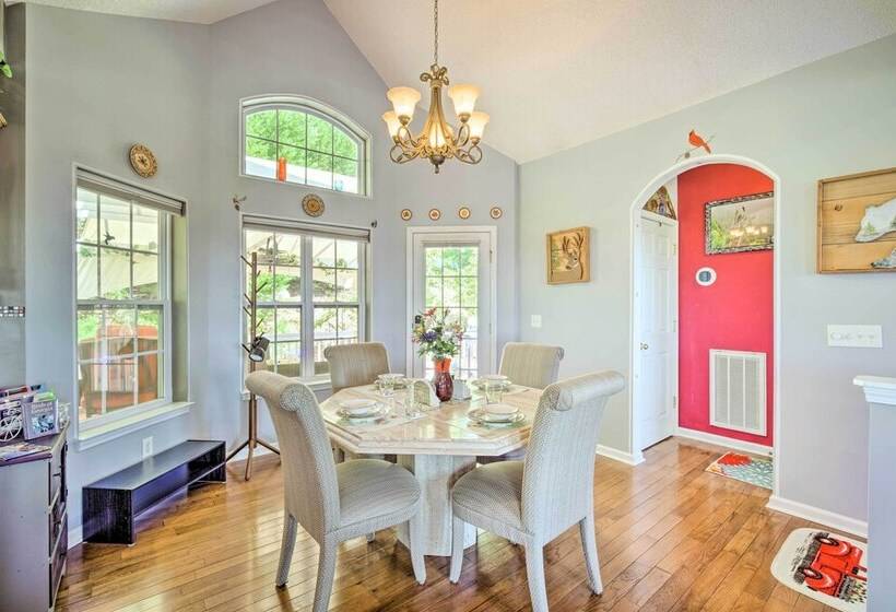 Eclectic Ranger Home W/ Mtn Views + Hot Tub!