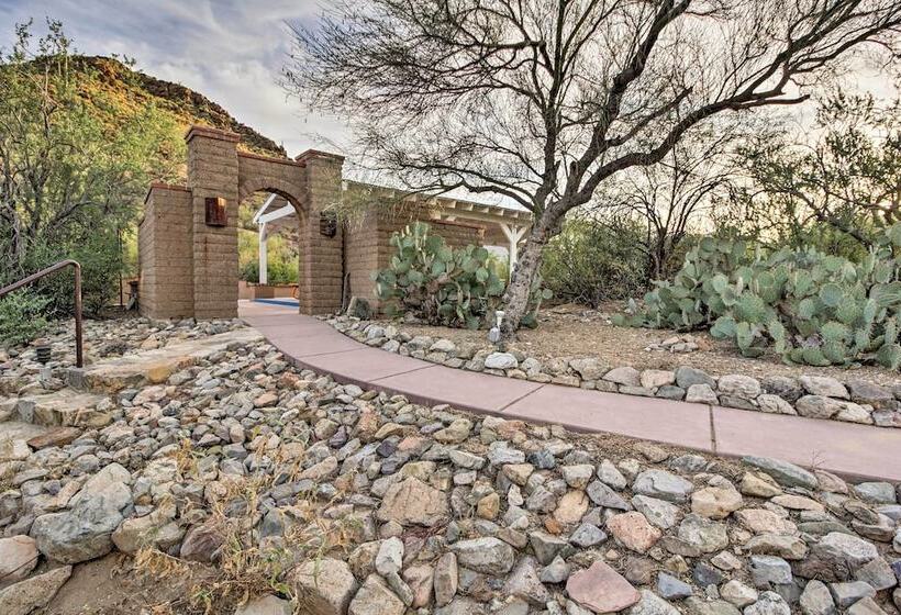 Esperanza Quaint Tucson Home W/hot Tub & Patio