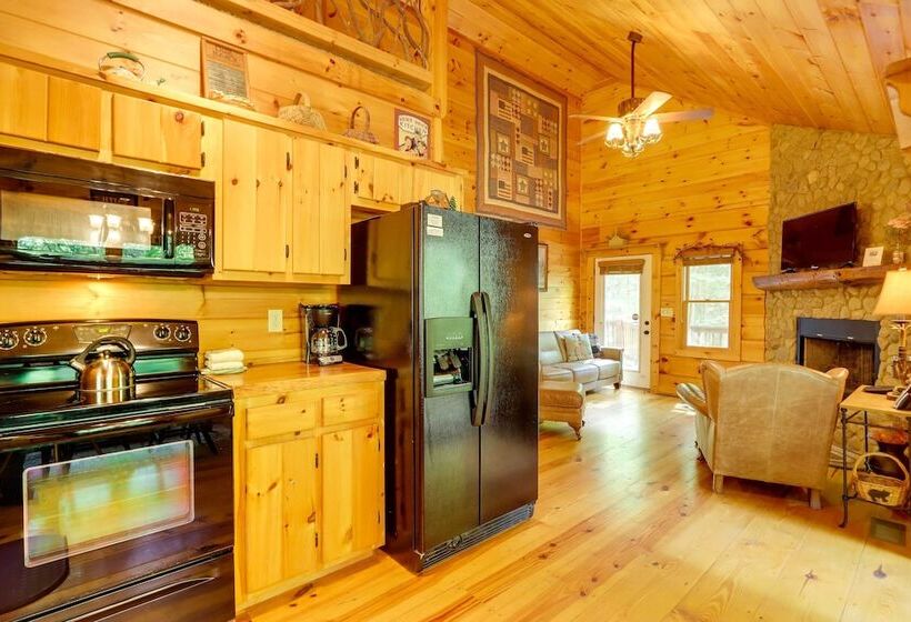 Forested Mccaysville Cabin On Fightingtown Creek!