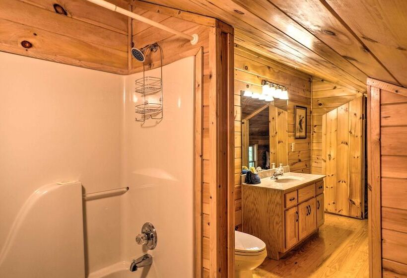 Happy Jack S Cabin  On River W/ Deck & Game Room!