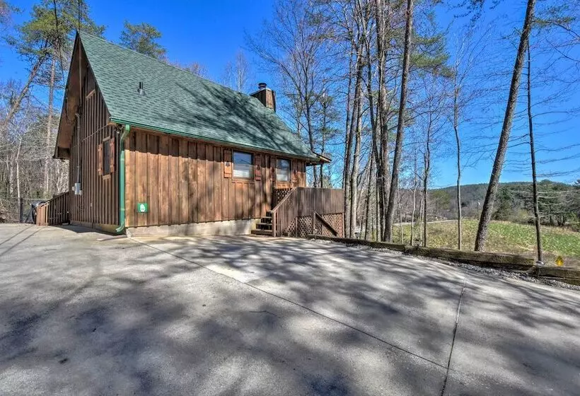 Helen Cabin W/ Deck & Hot Tub < 1/2 Mi To Main St