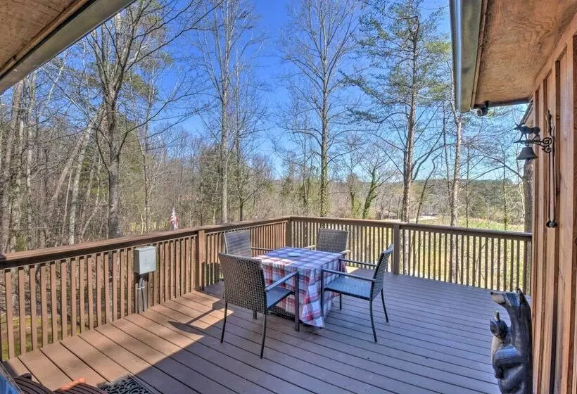 Helen Cabin W/ Deck & Hot Tub < 1/2 Mi To Main St