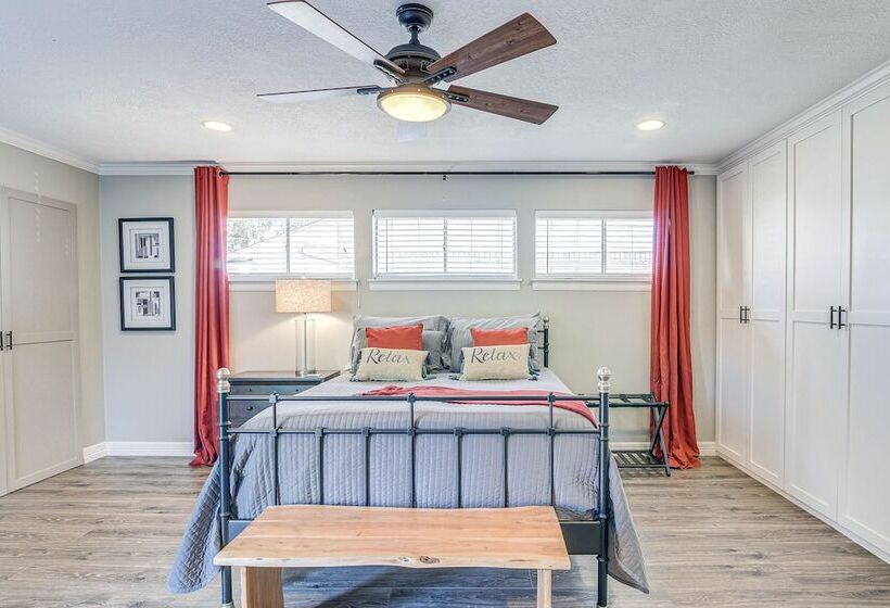 Houston Home W/ Patio Near University & Med Center