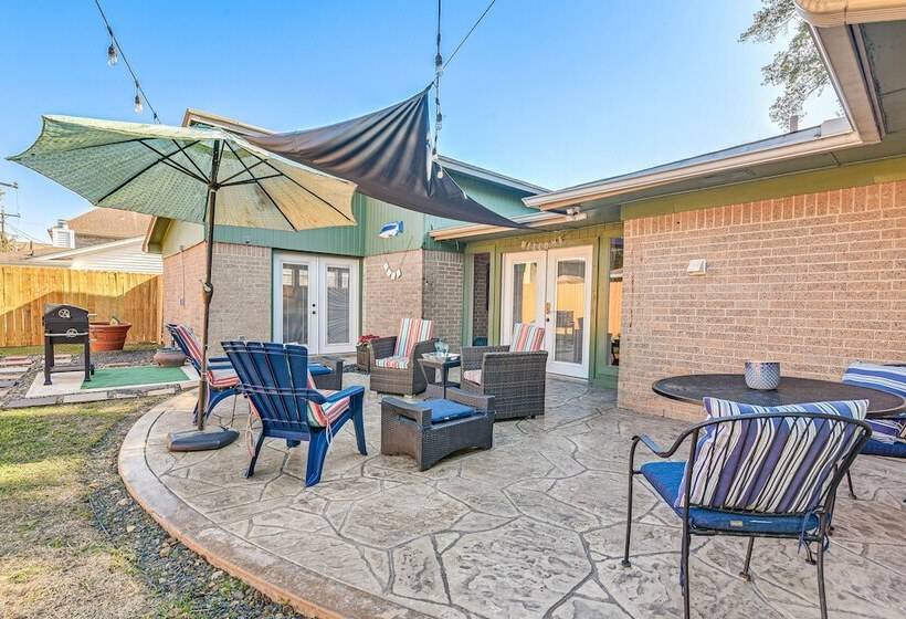 Houston Home W/ Patio Near University & Med Center
