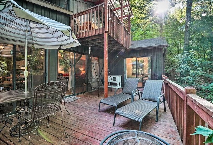 Idyllic Sky Valley Home W/ Pool & Hot Tub Access!