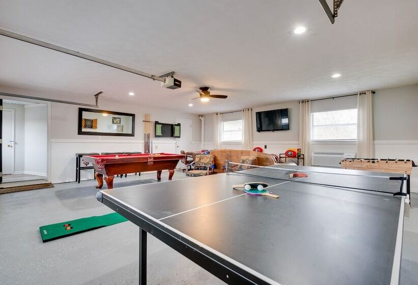 Idyllic Stockbridge Gated Escape W/ Views!