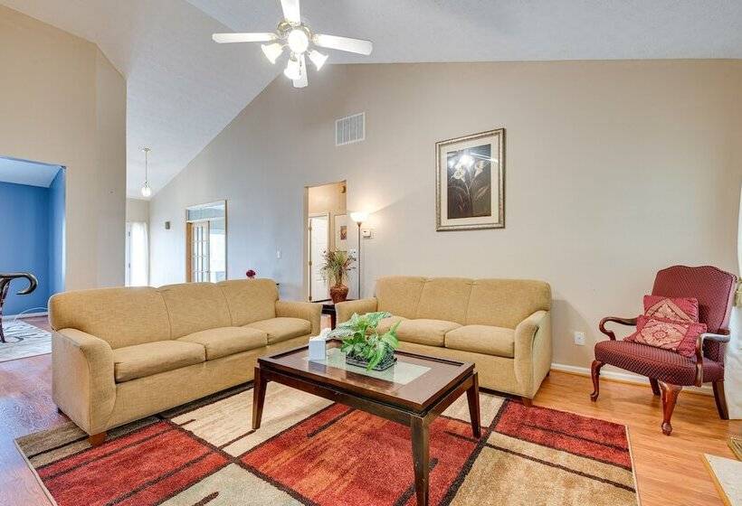 Inviting Austell Home: 14 Mi To Downtown Atlanta!