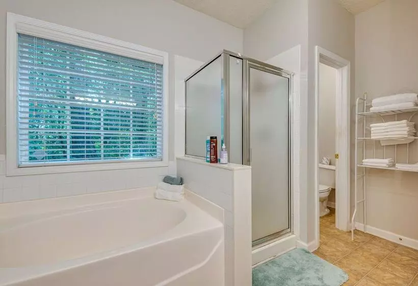 Inviting Austell Home: 14 Mi To Downtown Atlanta!