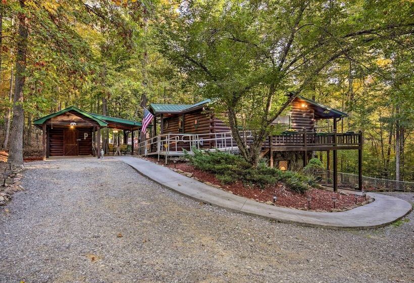 Blairsville Cabin W/ Private Hot Tub!