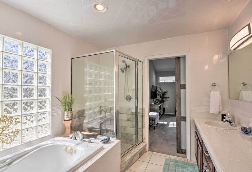 Inviting Sky Valley Home ~ 2 Mi To Mud Creek Falls