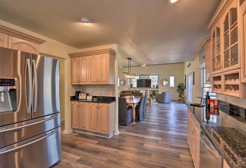 Inviting Sky Valley Home ~ 2 Mi To Mud Creek Falls