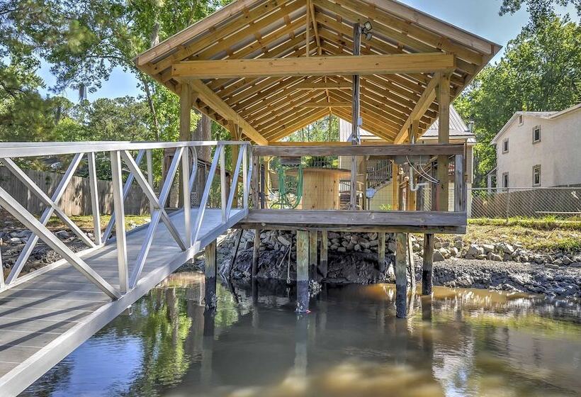 Isle Of Wight Tri Level Home W/ Private Boat Dock!