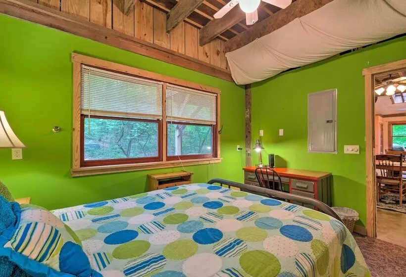 Jasper  7 Timbers  Cabin On 10 Acres W/ A Creek!