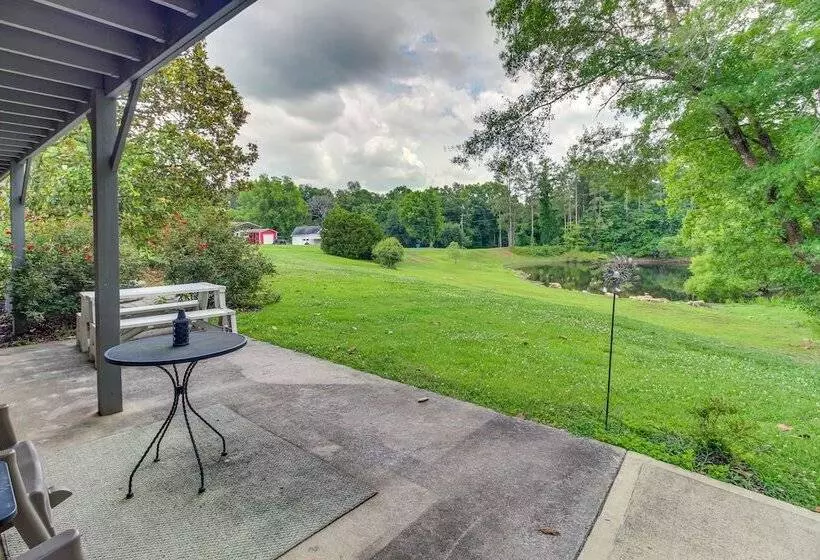 Kingston Home W/ Shared Pool   23 Mi To Lakepoint!