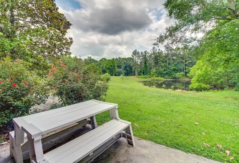 Kingston Home W/ Shared Pool   23 Mi To Lakepoint!