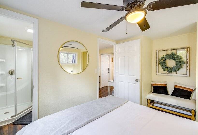 Knoxville Cottage W/ Fenced Yard, Pet Friendly!