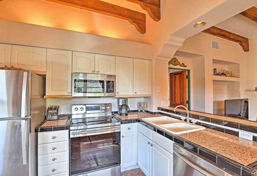 La Roca    Tucson Casita W/ Mtn View On 10 Acres!