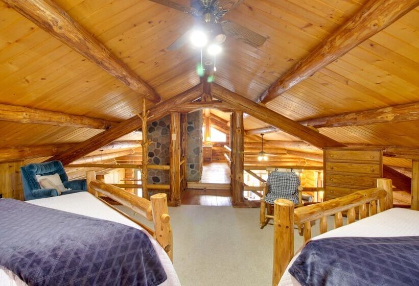 Lakefront Deerwood Home W/ Fire Pit & Grill!