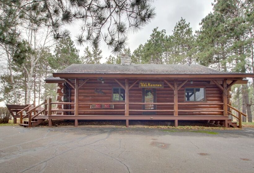 Lakefront Deerwood Home W/ Fire Pit & Grill!