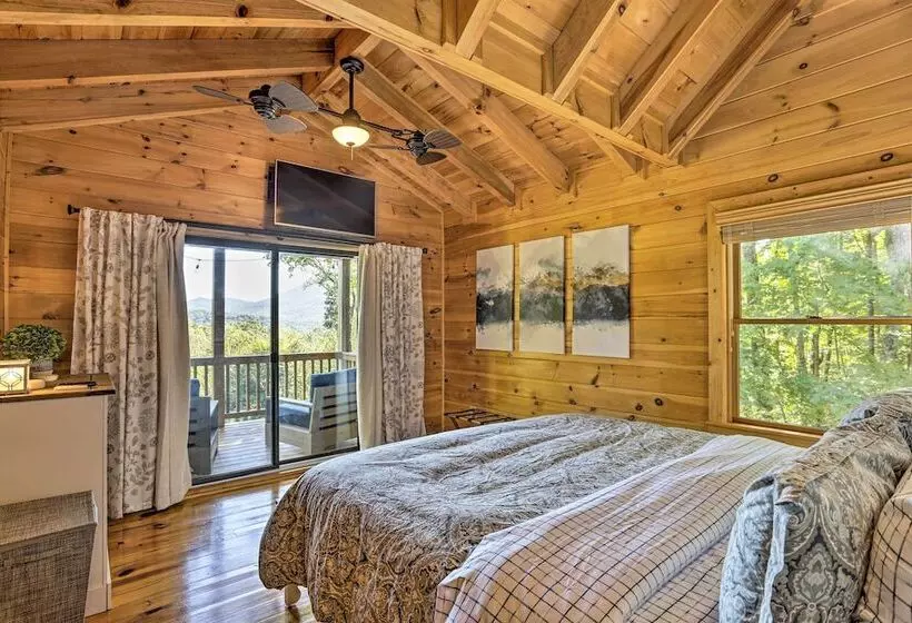 Lovely Log Cabin + Bunkhouse W/ Views & Yard!