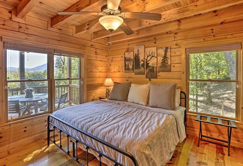 Lovely Log Cabin + Bunkhouse W/ Views & Yard!