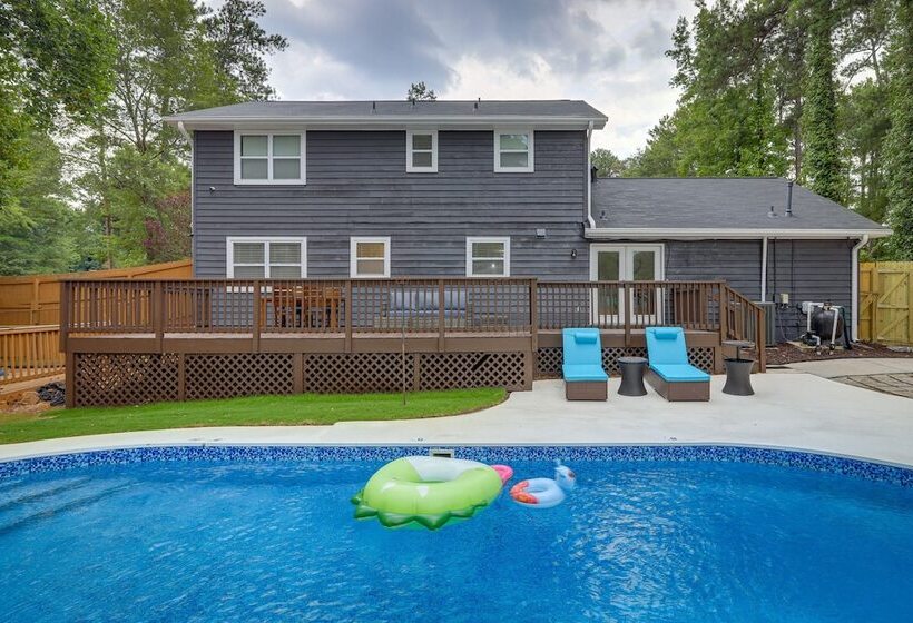 Riverdale Retreat W/ Private Pool & Game Room!