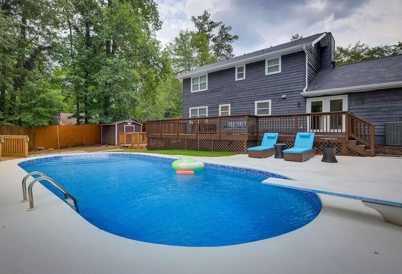 Riverdale Retreat W/ Private Pool & Game Room!