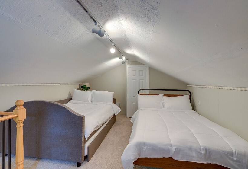 Riverdale Retreat W/ Private Pool & Game Room!