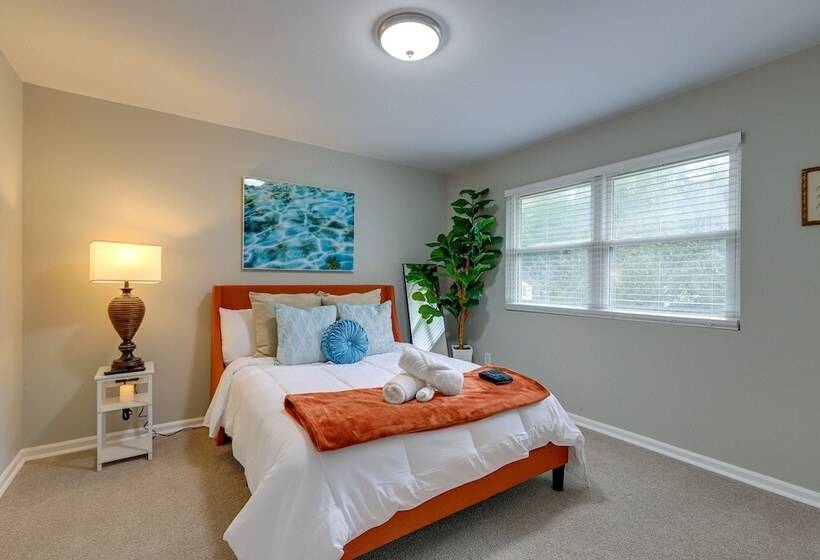 Riverdale Retreat W/ Private Pool & Game Room!