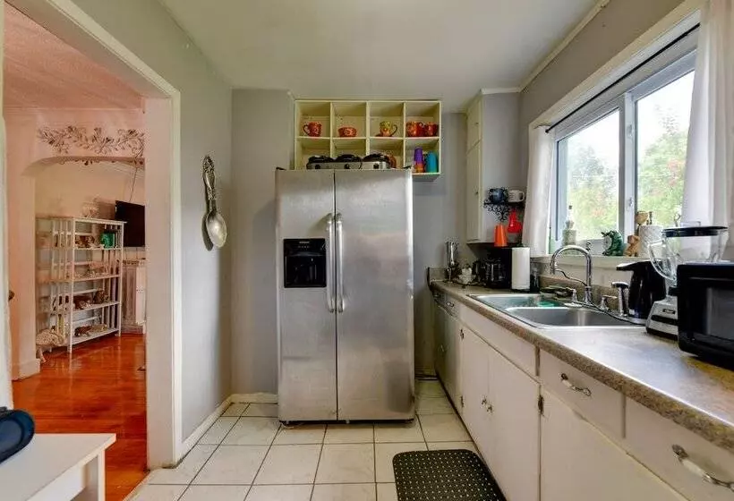 Memphis Vacation Rental, 7 Mi To Downtown!