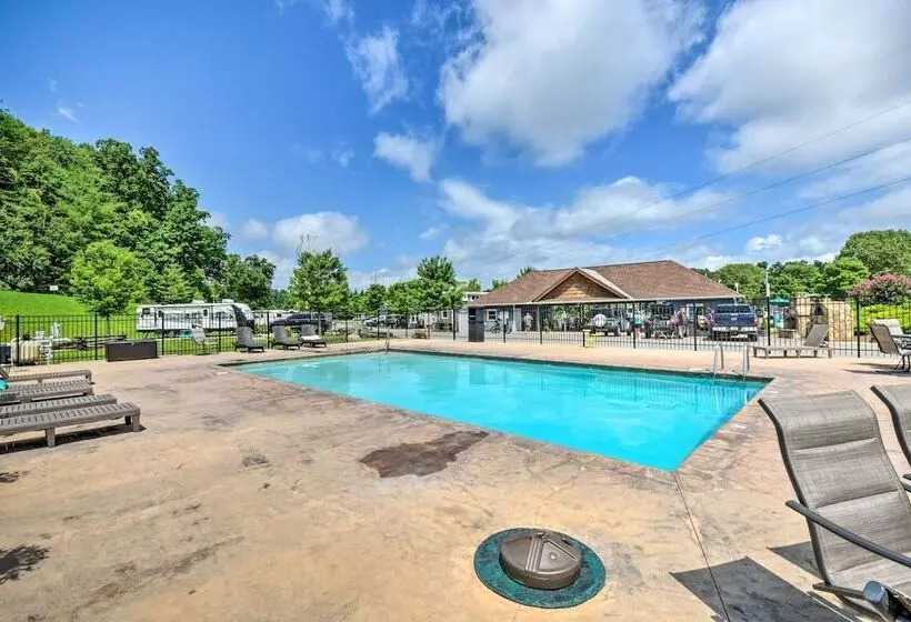 Morganton Tiny Home < 5 Mi To Blue Ridge Lake