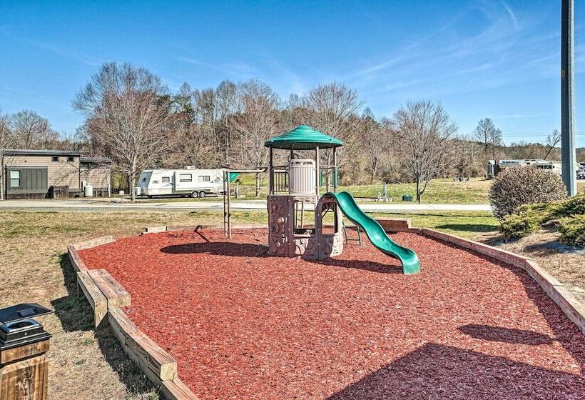 Morganton Tiny Home < 5 Mi To Blue Ridge Lake