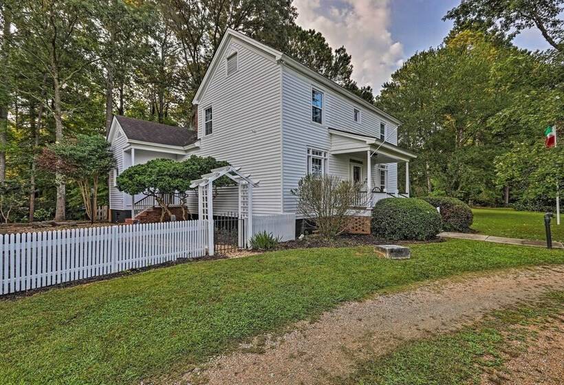 Newnan Retreat On 95 Acres: Hike, Bike & More